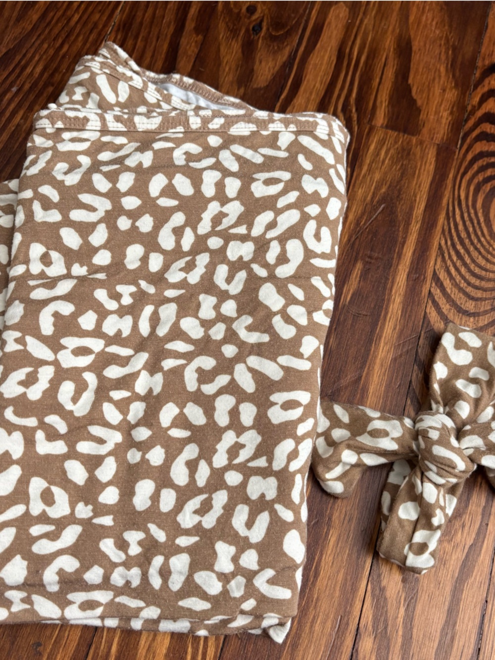 Lou Lou & Company Brown and Cream animal Print nb Swaddle headband Set
